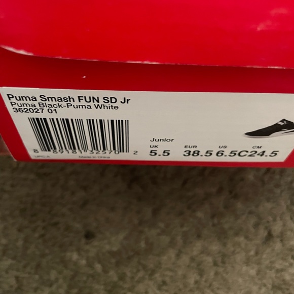 PUMAS - Picture 4 of 4